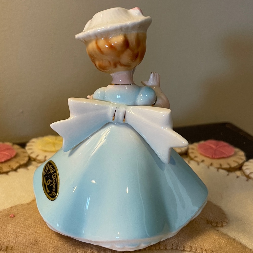 Vintage Josef Originals APRIL Doll of the Month Figurine - Picture 5 of 11